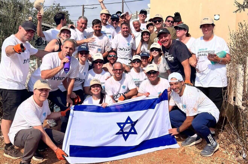 Argentine volunteers help rebuild homes and hope in Israel